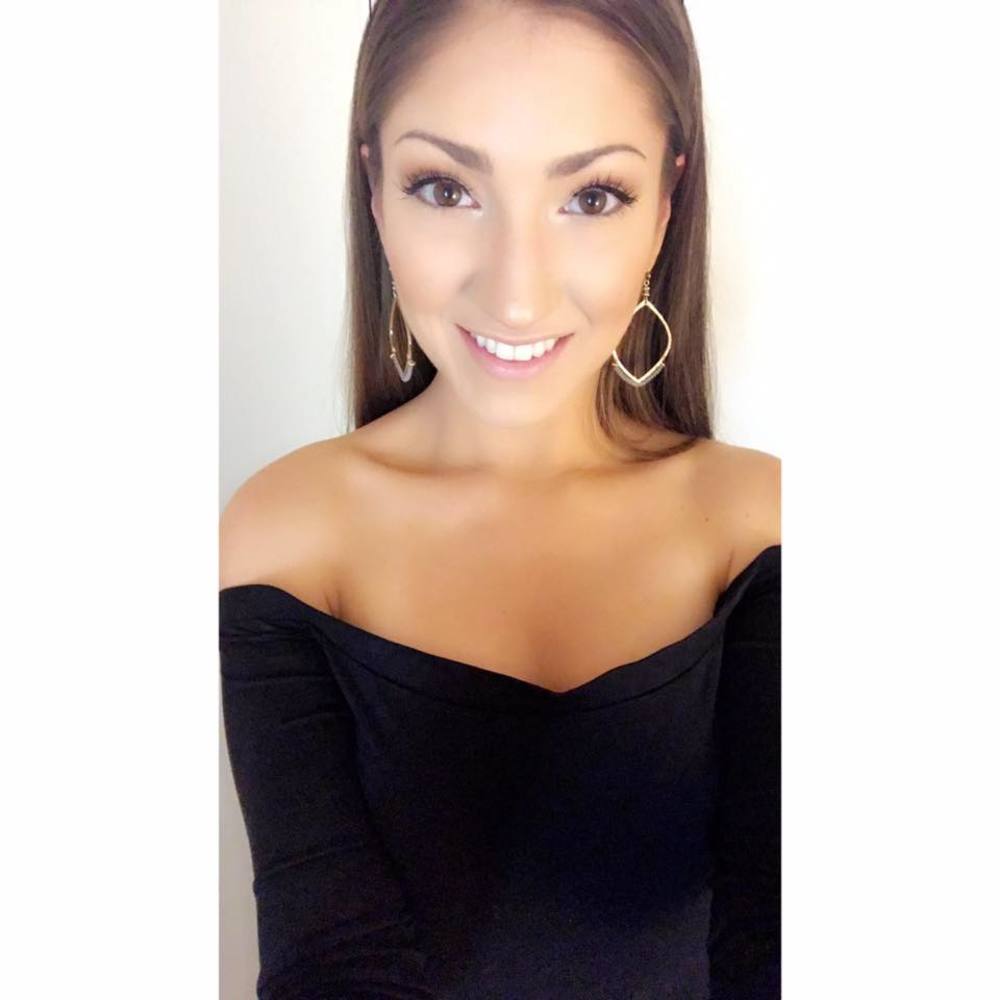 Meet your Posher, Allegra